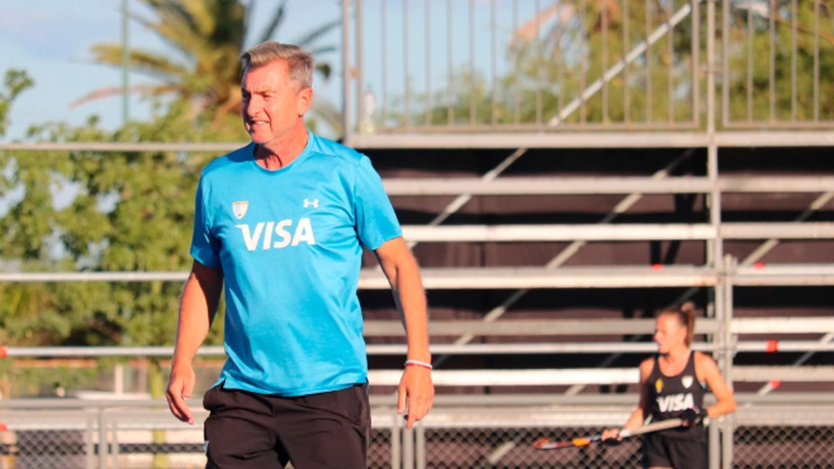 Foto: Prensa CAH. El técnico Fernando Ferrara designó la convocatoria preliminar para la ventana de la FIH Pro League del hockey femenino