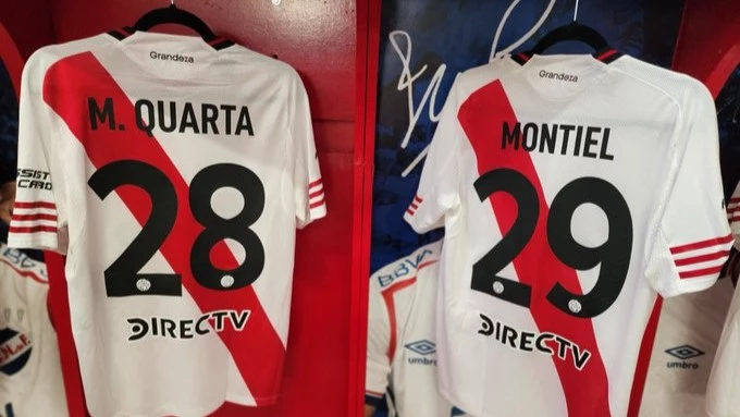 Foto: Prensa River. &nbsp;Las camisetas con esos apellidos fueron las primeras imagenes oficilaes del partido en redes.&nbsp;