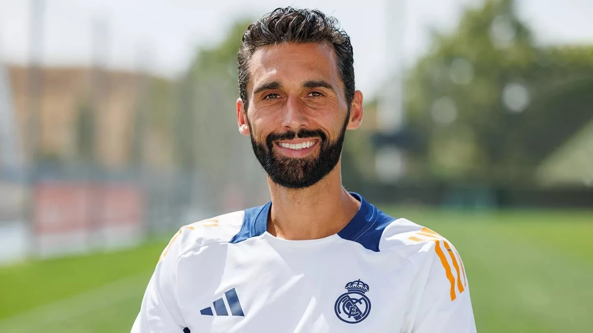 Álvaro Arbeloa, nuevo DT de Mastantuono. Foto: Real Madrid.