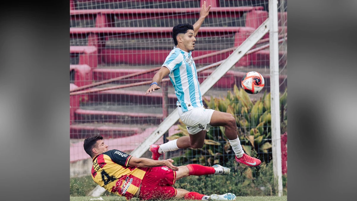 Foto: Atlético Tucumán golpeó en los primeros minutos con dos goles y luego administró la ventaja para quedarse con el triunfo