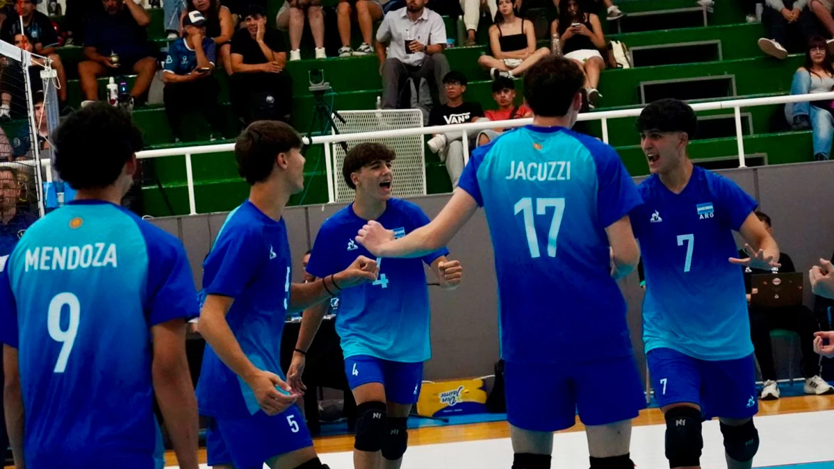 Foto: Comodoro Deportes. Los pibes del U17 le ganaron a Perú en la seguna fecha y se encaminan al Mundial de Qatar.