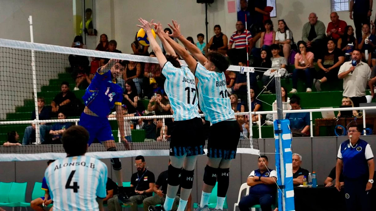 Foto: Comodoro Deportes. El ataque venezolano y el bloque argentino fueron las claves de un &nbsp;partid muy parejo.