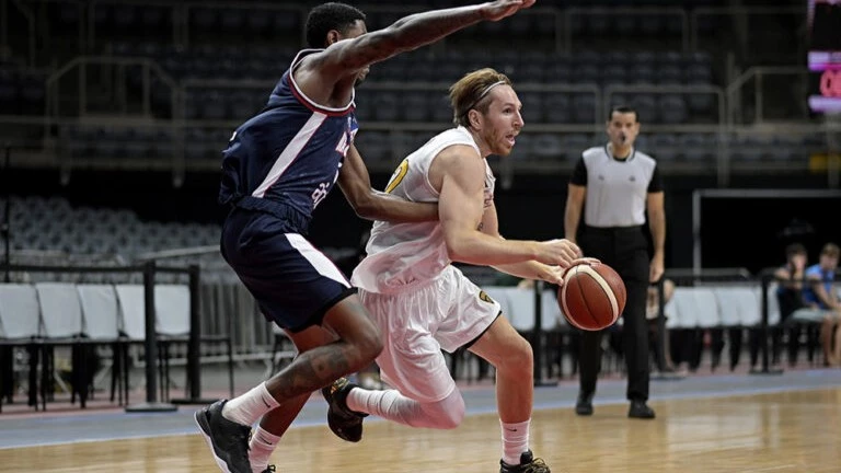 Foto: Obras Basket se quedó afuera de la BCLA prematuramente.