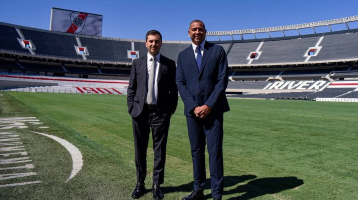 Di Carlo y Trezeguet en el estadio Monumental (Foto: X@River Plate).