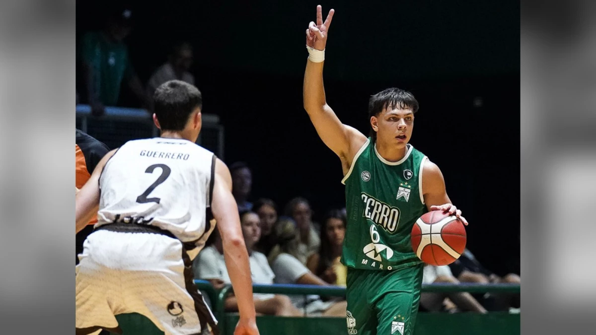 Foto: Jano Martínez, el hermano del futbolista Lautaro Martínez, es el gran conductor de Ferro.