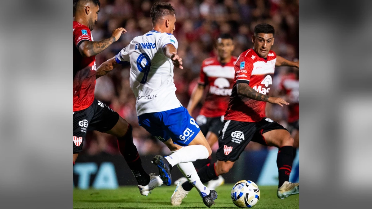 Foto: Vélez lo luchó, lo aguantó y se lo ganó al final a Instituto que ante su gente no pudo aprovechar todo lo que generó&nbsp;
