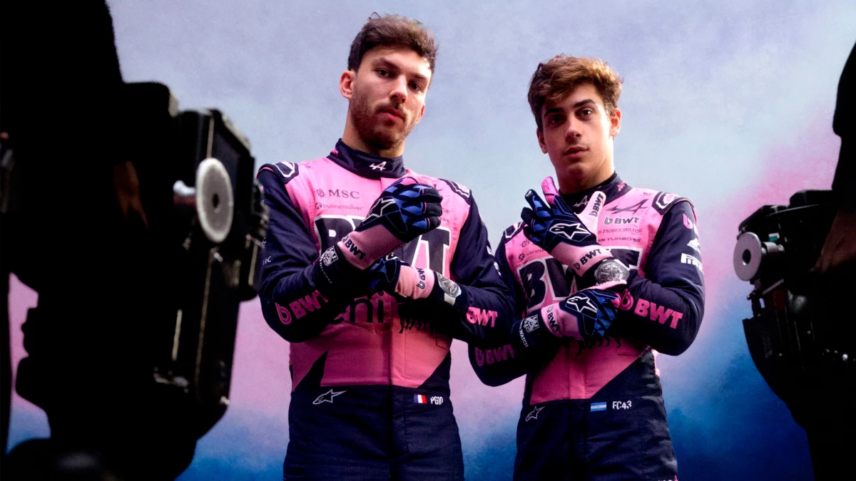 Pierre Gasly y Colapinto, los pilotos titulares de la escudería francesa en sus primera imágenes con sus nuevos trajes | Foto: X @AlpineF1Team