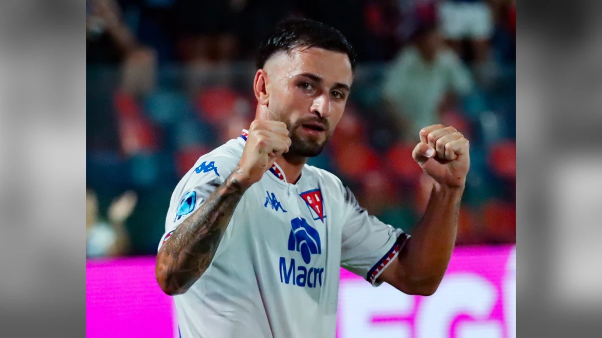 Foto: Jalíl Elias celebra su gol, el primero en 20 encuentros con la camiseta de Tigre.