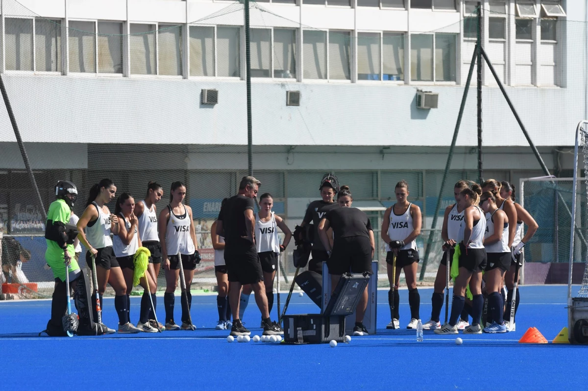 Entrenamiento de las Leonas. Foto: Daniel Dabove