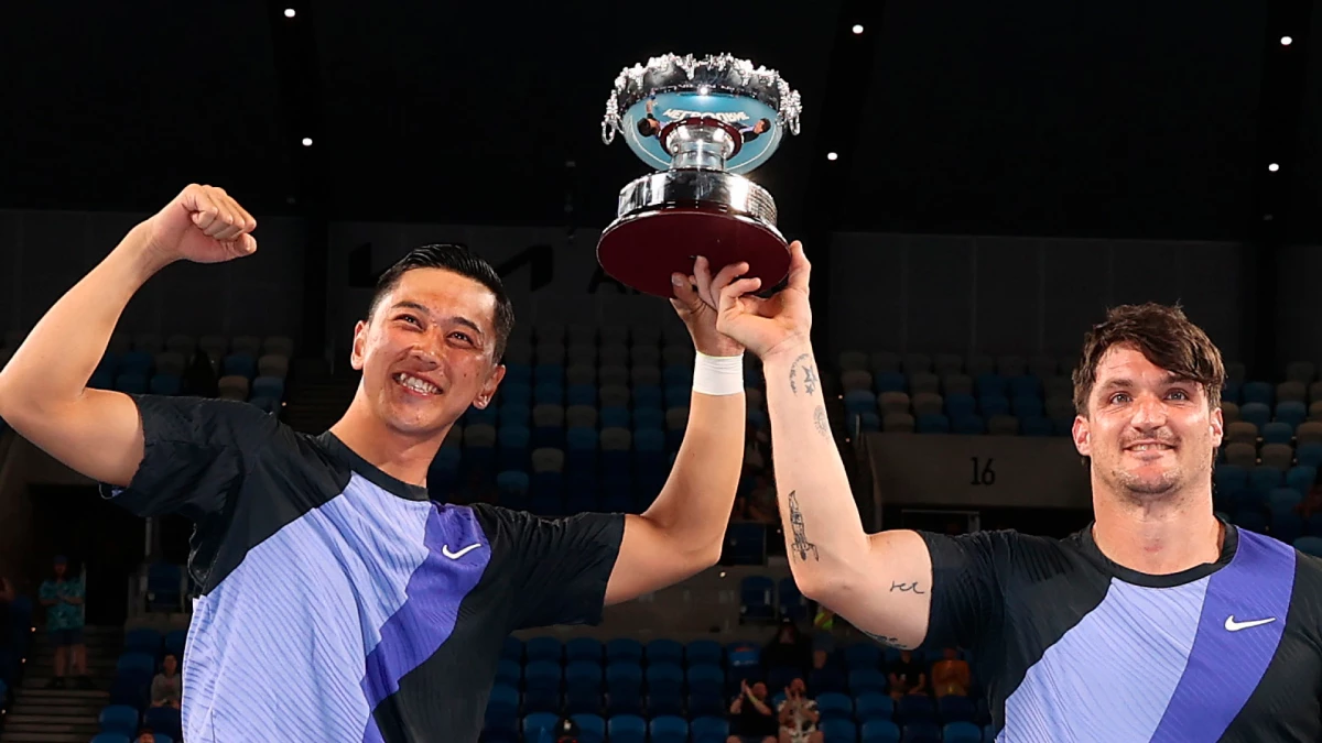 Oda y el argentino Gustavo Fernández, en lo más alto del Abierto de Australia tras la consagración | Foto: X @AustralianOpen