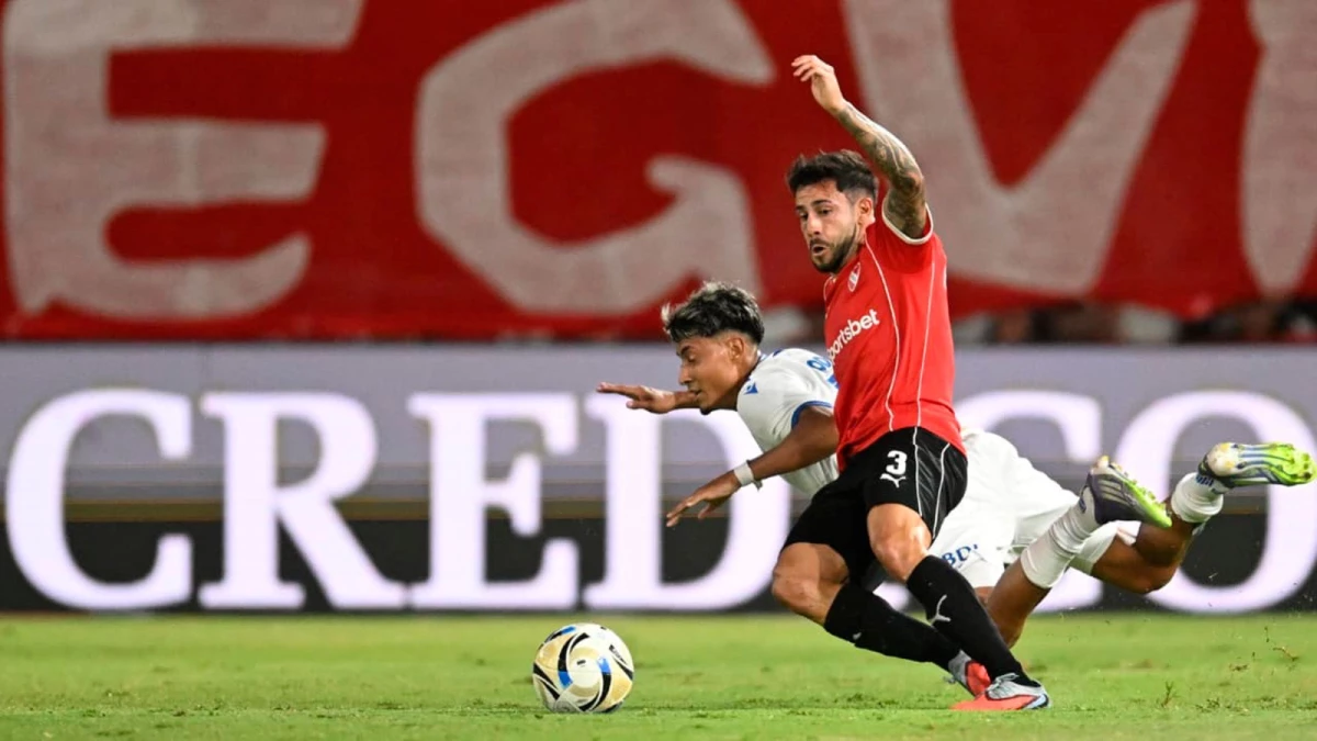 Foto: Fernando Gens. Independiente y Vélez dividieron aciertos y errores. Fue empate en Avellaneda