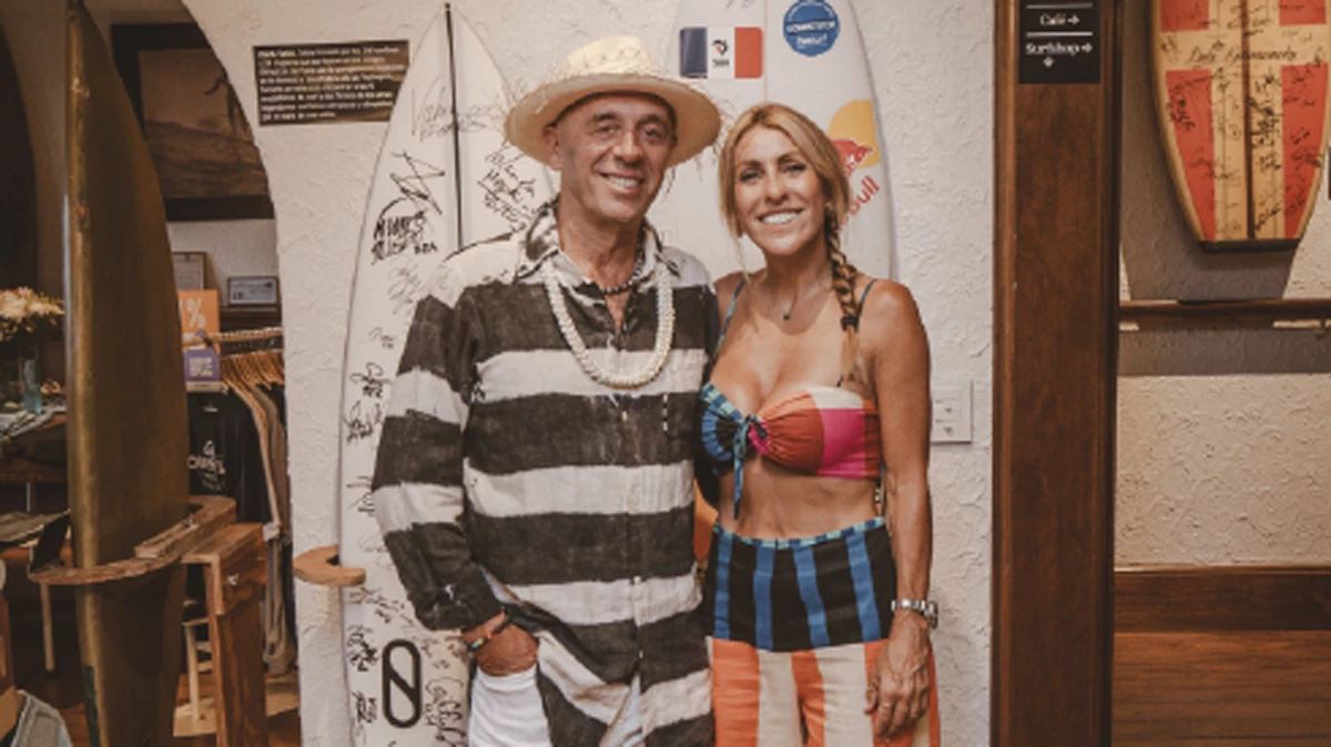 Fer y Vicky, la arquitecta que cuidó cada detalle para que el lugar mantenga la esencia de un casa de playa patrimonial. | Foto: Prensa&nbsp;