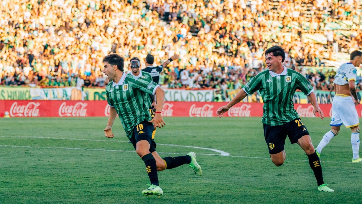 Nicolás Cordero metió un golazo para el empate de Aldosivi. Foto: @ClubAldosivi