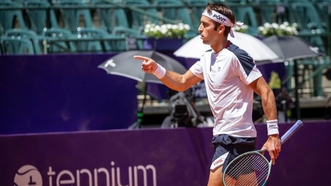 Tomás Etcheverry accedió a los cuartos de final del Argentina Open. Foto: @iebmasargopen&nbsp;