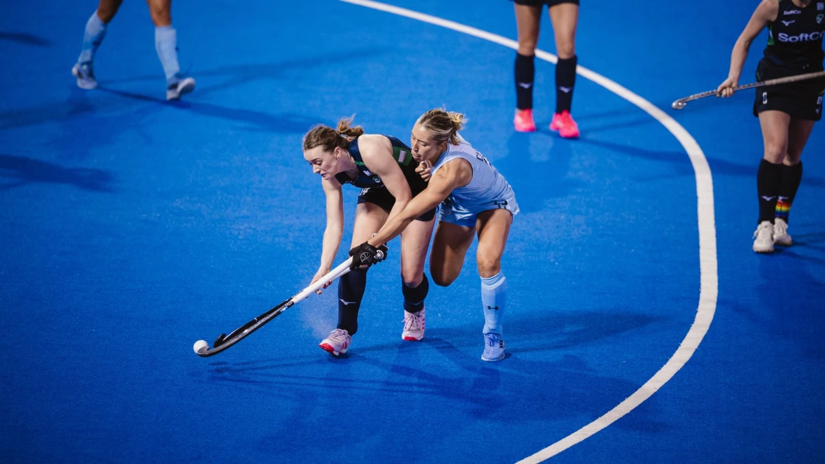Las Leonas realizaron una exitosa presión sobre las irlandesas. foto: @cah.