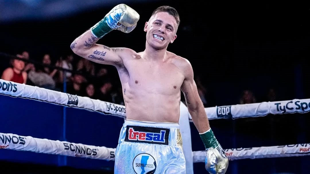 El festejo del Rusito Crenz. Foto: @orpromotions