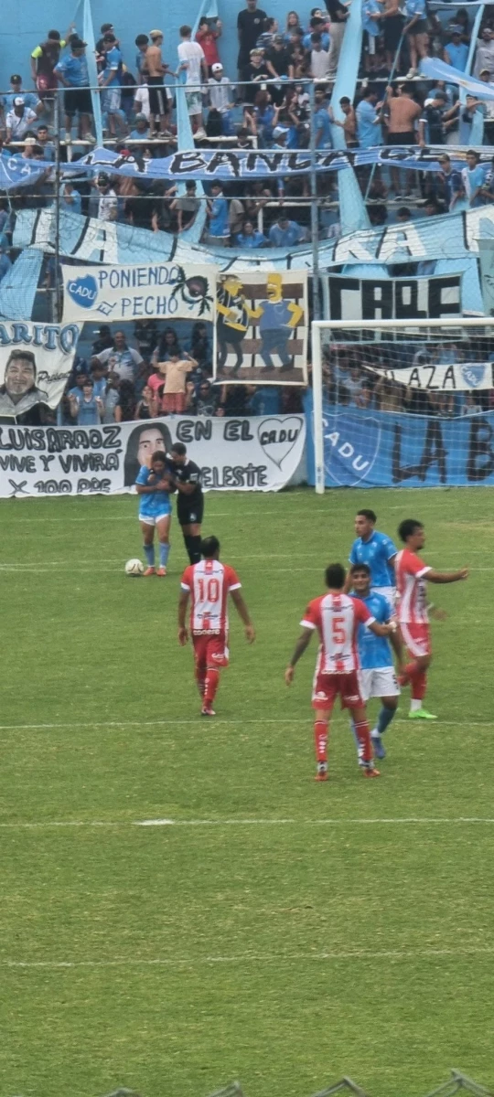 Foto:@ElCaduOnLine. Defensores Unidos y Talleres igualaron sin goles en Zárate