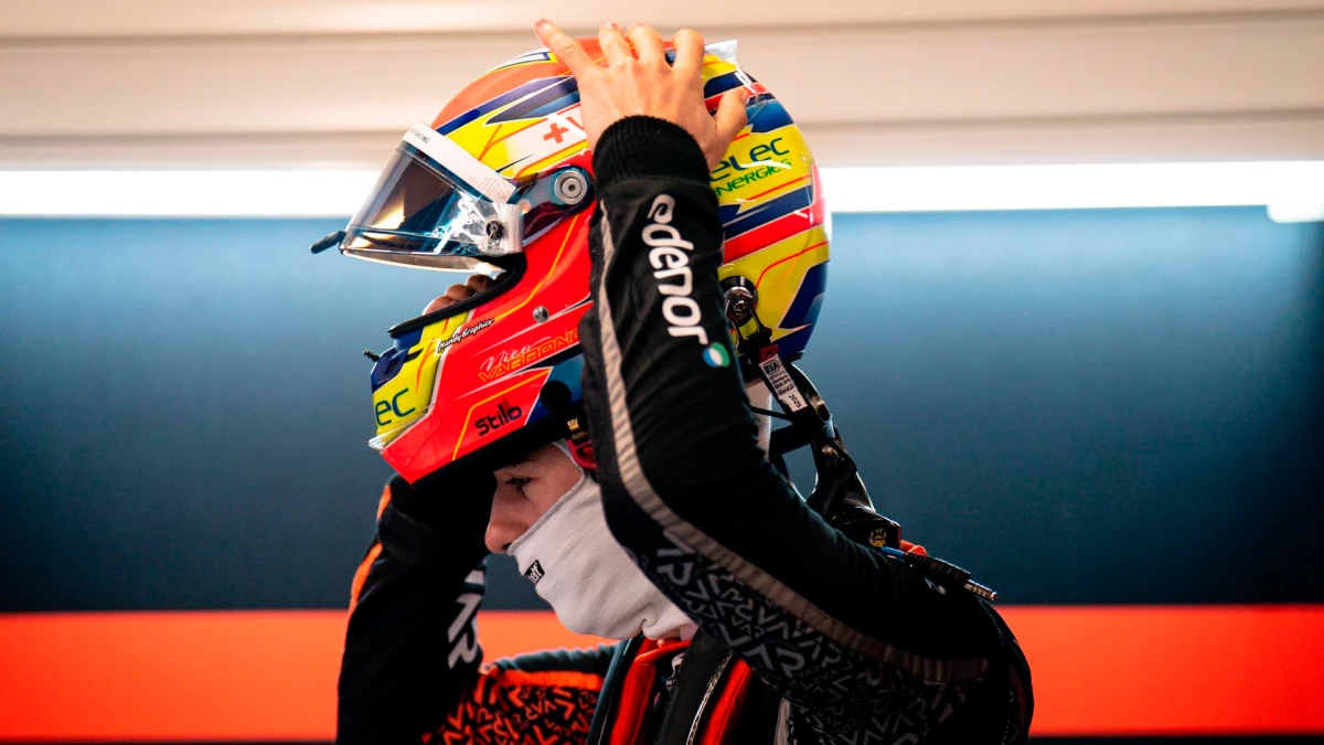 Foto:@Formula2. El argentino Nicolás Varrone (Van Amersfoort Racing) concluyó quinto en la primera sesión de prácticas de la F2 en Barcelona