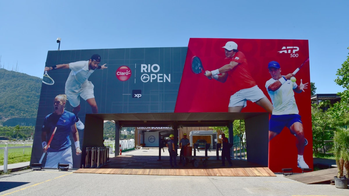 El Jockey Club de Río de Janeiro tendrá a tres argentinos este viernes en busca de las semifinales. (Foto: @RioOpenOficial)