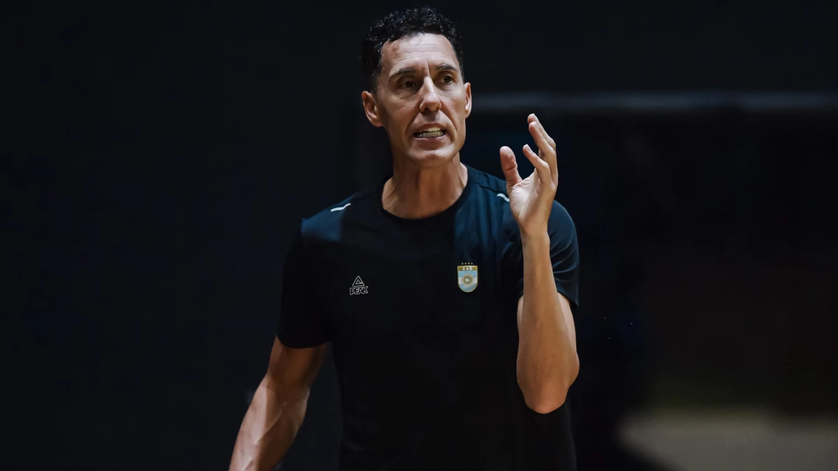 Pablo Prigioni, al comando de la Argentina, juega dos partidos claves con el sueño de Qatar 2027 | &nbsp;Foto: Prensa CAB