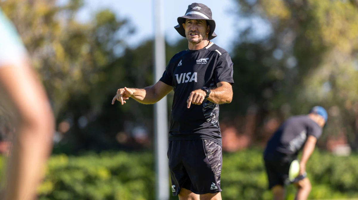 Gómez Cora habló con DEPORTV antes de los torneos en Vancouver y Nueva York (Foto: Prensa UAR).