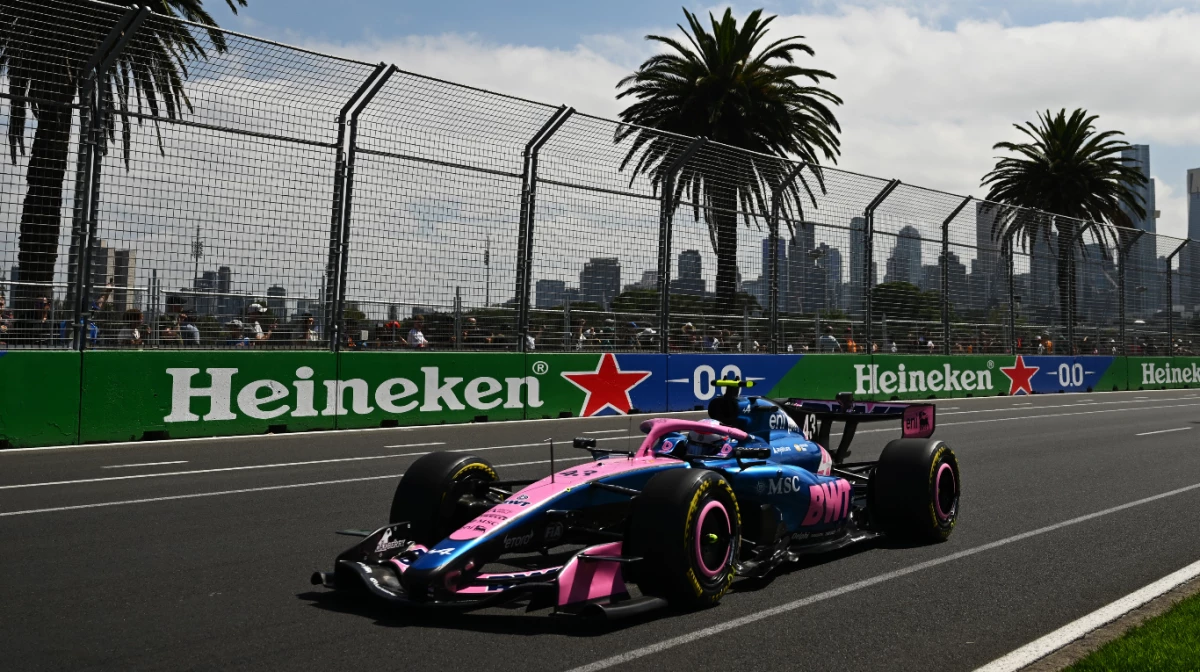 El argentino fue 16° y 18° en las dos primeras prácticas (Foto: Alpine F1 Team).