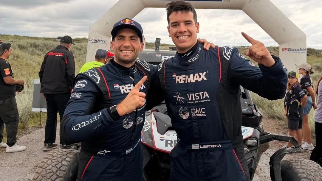 El festejo de Kevin junto a Lisandro Sisterna. Foto: @kevinmaxbenavides