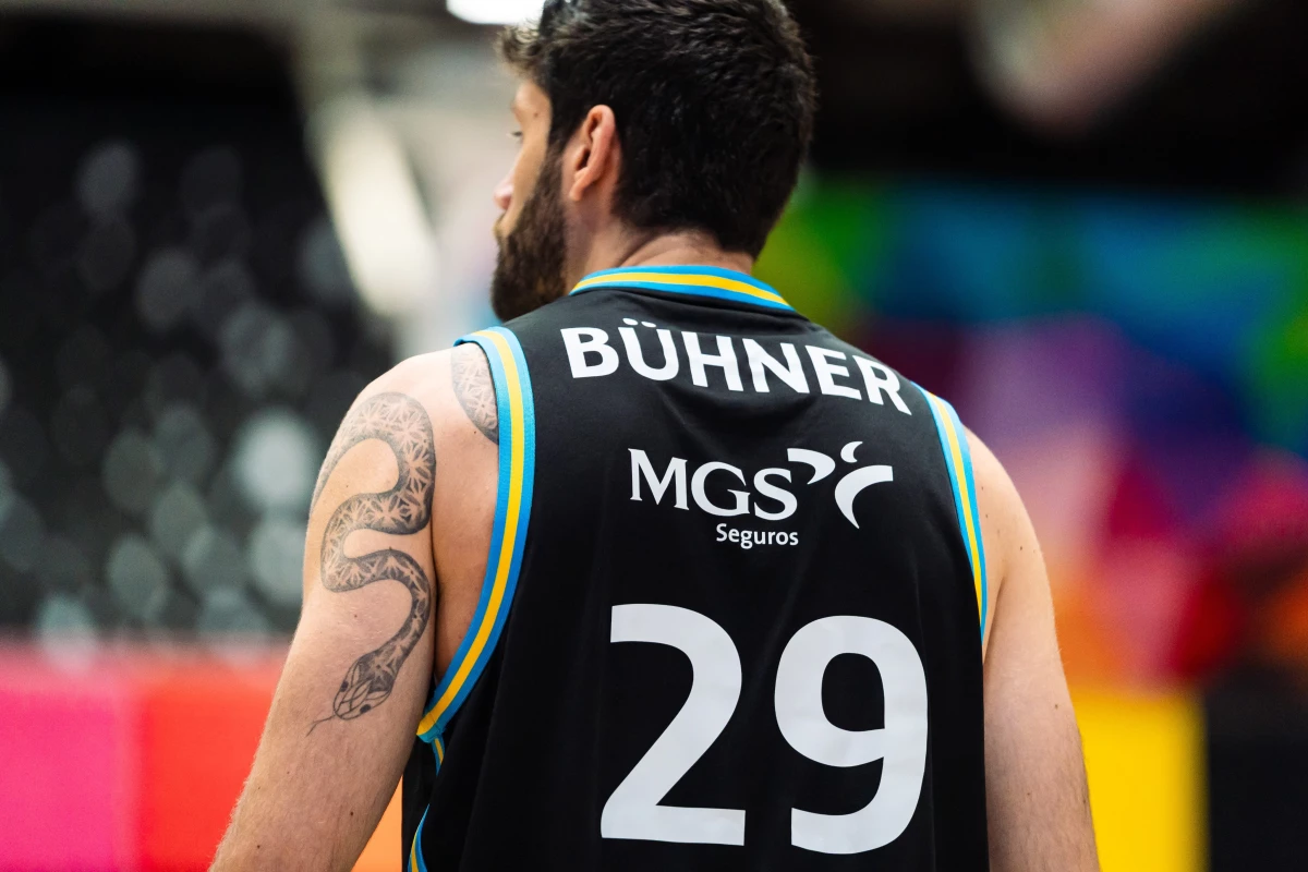 Foto:@MovistarEstu. El marplatense Garino se destacó en el triunfo de Estudiantes de Madrid