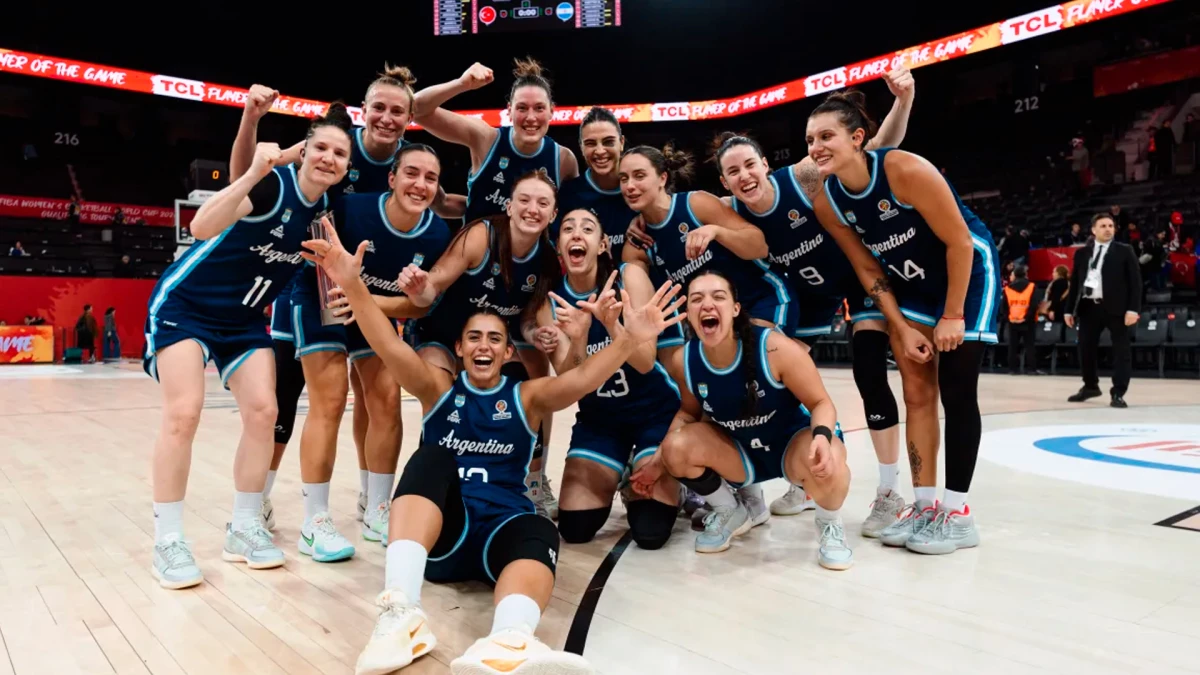 Argentina logró una victoria histórica ante Turquía y ahora espera por Canadá | Foto: Prensa FIBA
