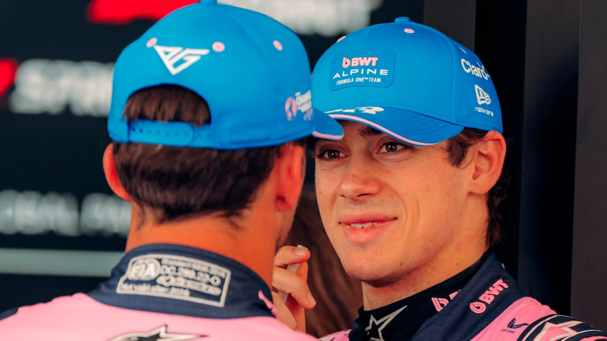 Pierre Gasly y Colapinto, en el box de Alpine | Foto: X @AlpineF1Team