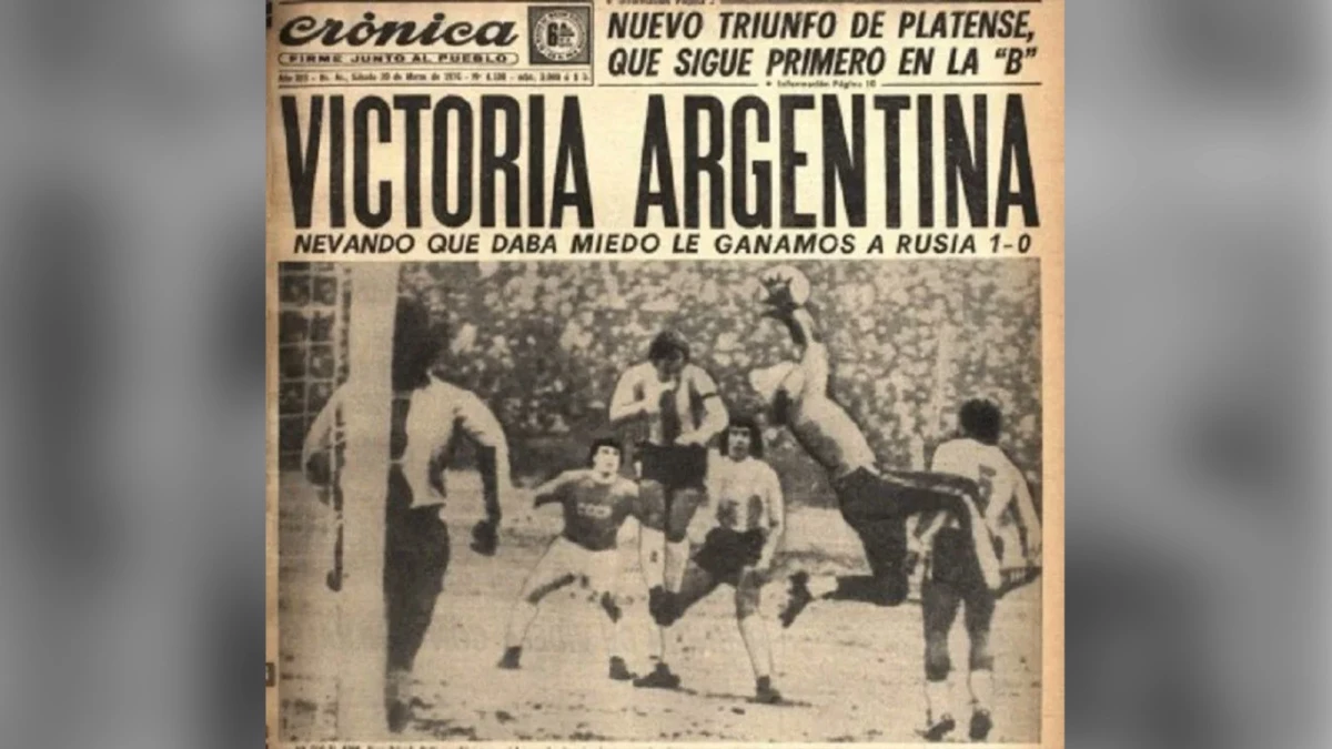“Victoria Argentina”, así titulaba el Diario Crónica del partidazo de Gatti y la Selección de Menotti en suelo soviético | Foto: Crónica  AP