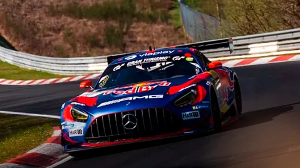 El alemán festejó a bordo de un Mercedes (Foto: GT3).