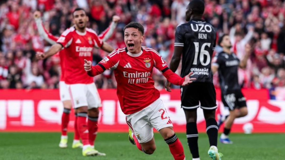 Prestianni celebra la apertura del marcador (Foto: Benfica).