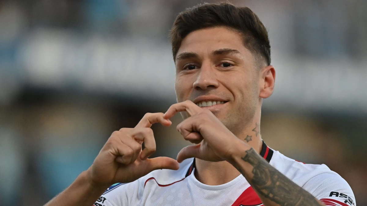 Foto: Gonzalo Montiel festeja el primer gol de River Plate en la victoria ante Estudiantes de Río Cuarto por 2 a 0.