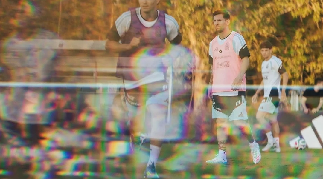 Foto: La figura de Messi eclipsa todo lo que lo rodea.