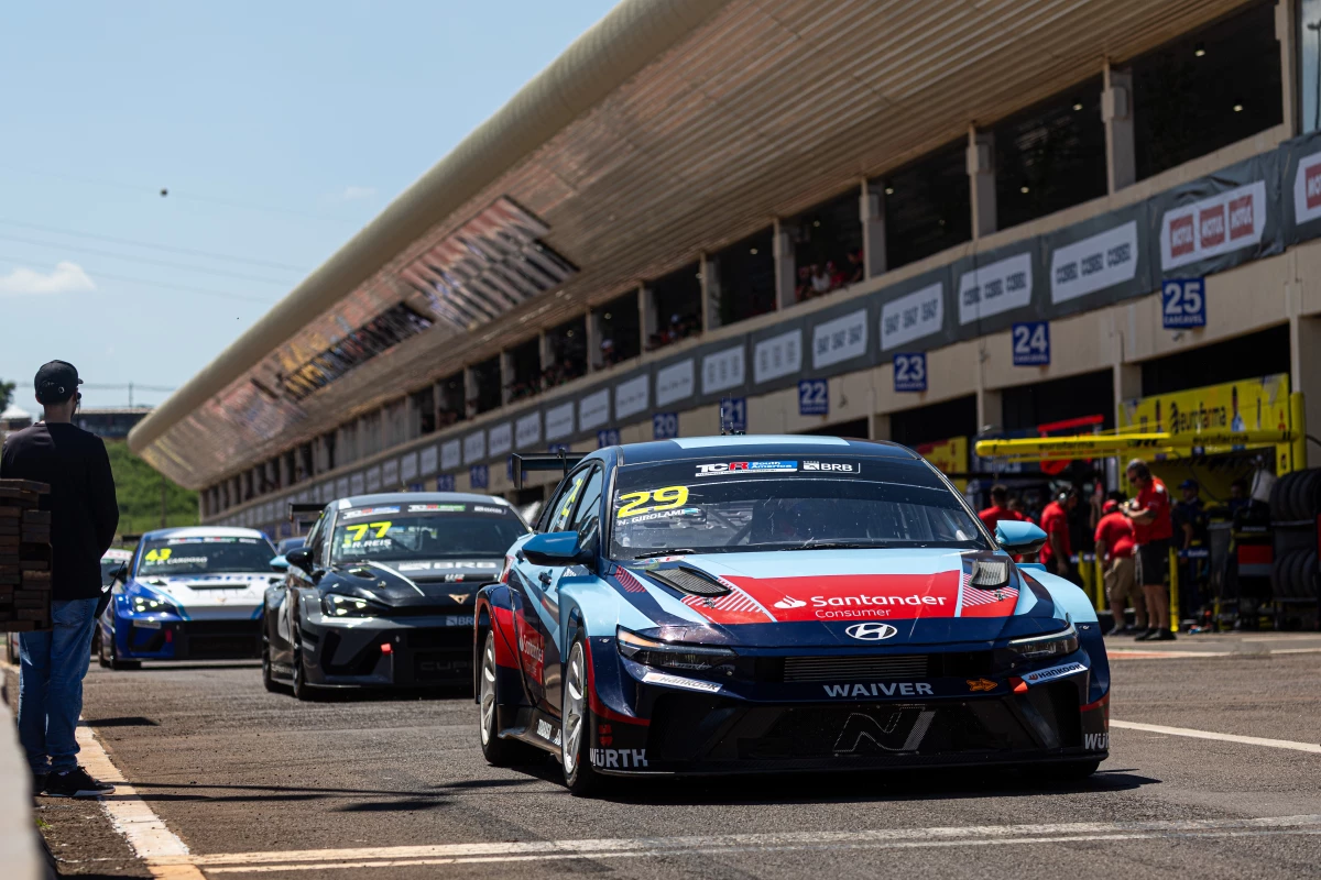 Foto: Prensa TCR South América. El cordobés Girolami (Hyundai) finalizó cuarto en Cascavel en la primera competencia del domingo