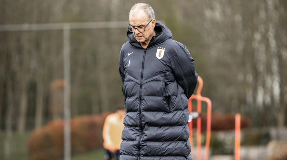 Bielsa tendrá una baja importante en la defensa (Foto: X@Uruguay).