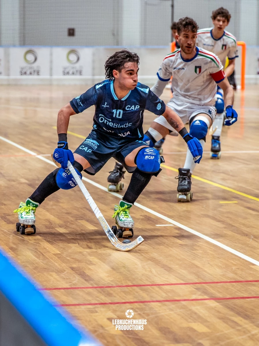 Foto:IG @lebkuchenhausproductions. El sanjuanino Rampulla, autor de los dos goles en la final sobre Italia
