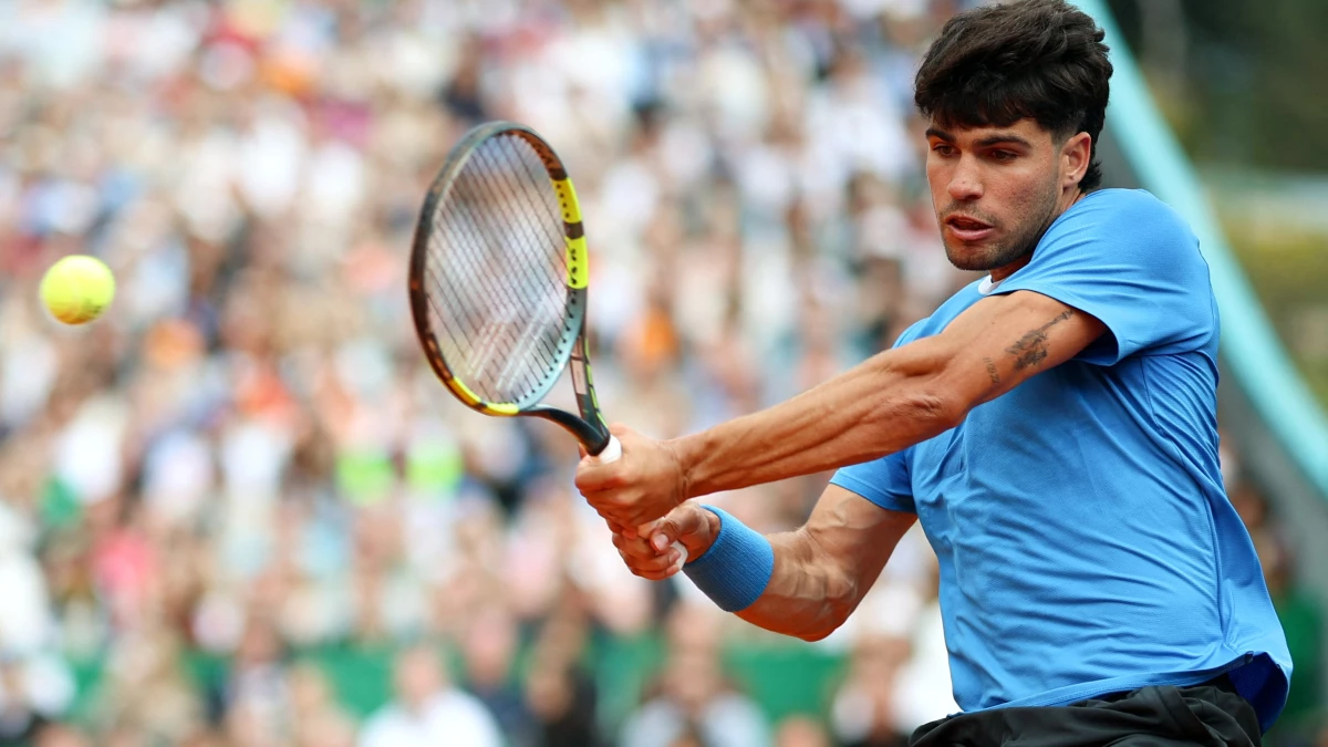 Carlos Alcaraz, campeón defensor del título en Montecarlo, eliminó a Báez y podría cruzarse con Etcheverry en octavos. (Foto: @ATPTour)