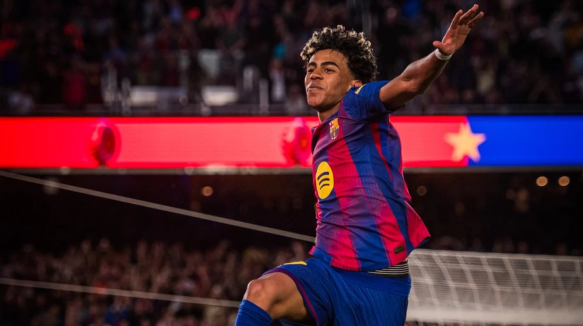 Yamal, la figura del derbi (Foto: X@FCBarcelona_es).