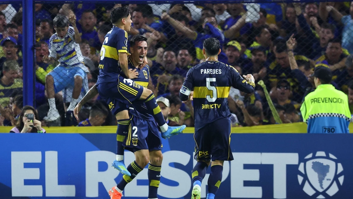 Foto de Copa Libertadores (X). Lautaro Di Lollo festeja su gol, el primero de Boca.