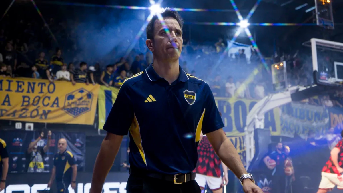 Nicolás Casalánguida, entrenador de Boca, va junto a su equipo por el partido más importante de la temporada: el título del continente | Foto: FIBA America