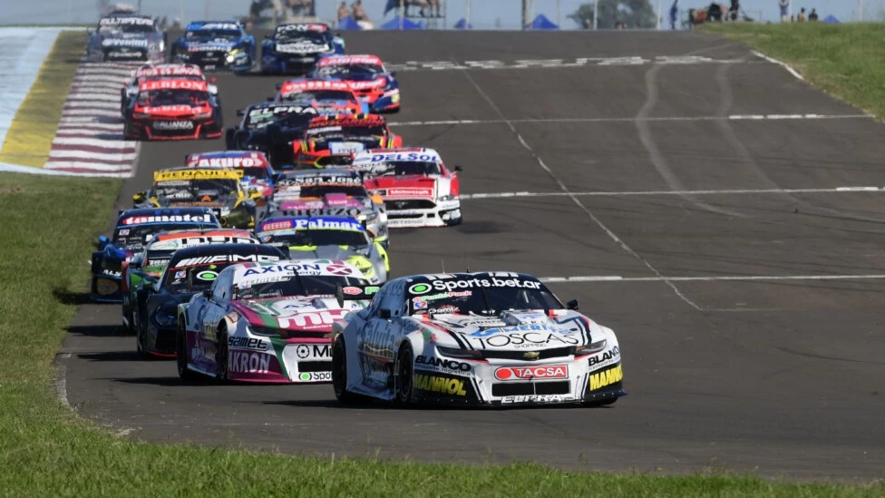 Foto: Santiago Mangoni (Chevrolet Camaro) ganó la competencia de Turismo Carretera en Concepción del Uruguay. Foto: prensa ACTC&nbsp;