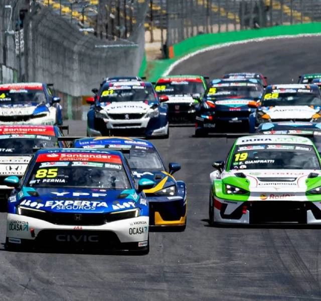 Foto: Prensa TCR SouthAmérica. La carrera especial del domingo 26 nucleará 21 binomios. Será una competencia de 58 minutos más una vuelta
