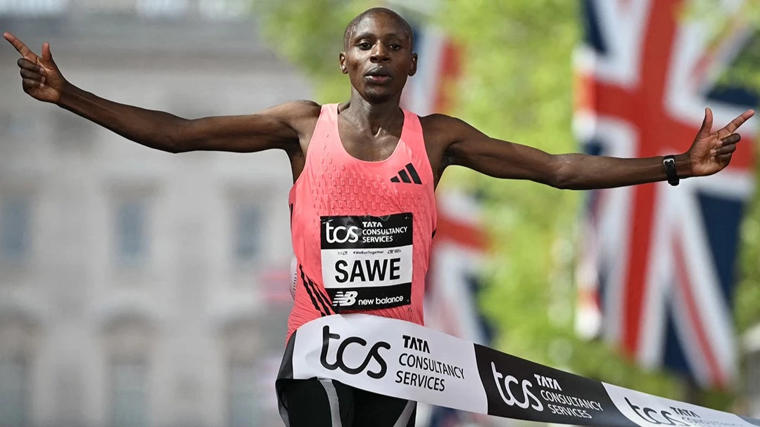 Sabastian Sawe, el hombre récord en la Foto: @WorldAthletics