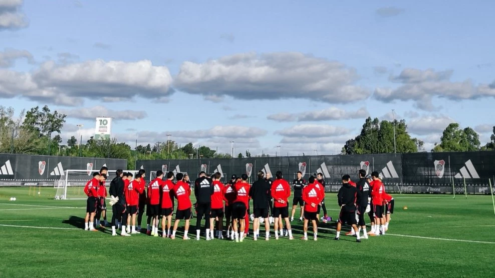 Foto: River. El equipo del Chacho Coudet se prepara para viajar mañana a San Pablo para jugar contra Bragantino