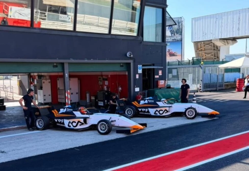 Foto: Prensa ACA. Los pilotos argentinos probaron en el circuito de Misano por la Fórmula 4 Italiana