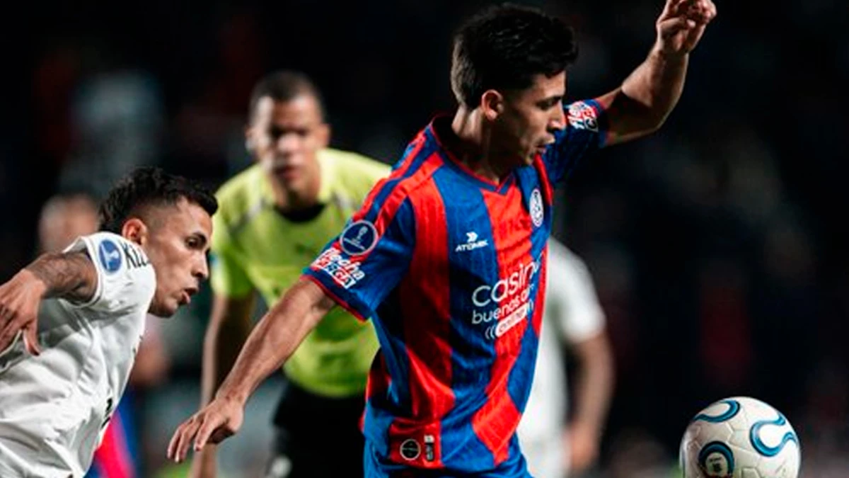 Foto: Alexis Cuello fue el autor del gol y la figura sanlorencista en el empate con el Santos de Neymar.