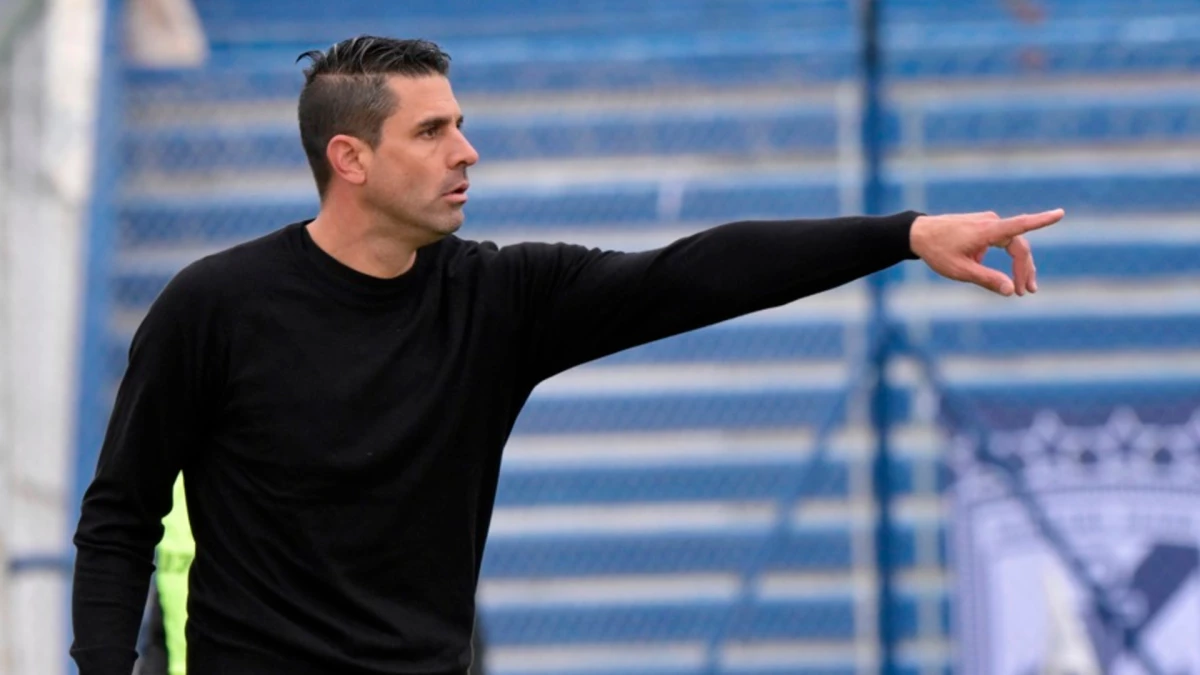 Trípodi tuvo su primera experiencia como entrenador principal en La Banda | Foto: Diario Jornada