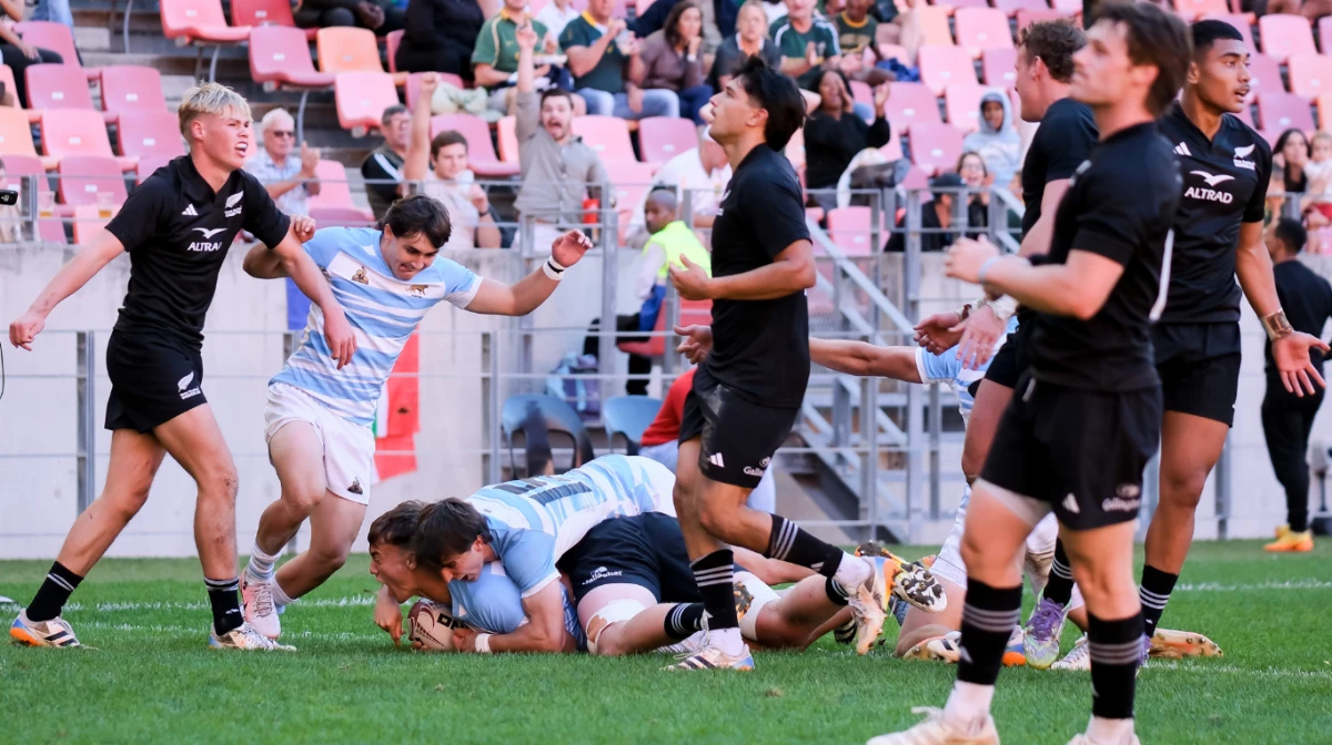 Histórica victoria de Argentina ante los Baby Blacks (Foto: Michael SheehanGaspafotosPrensa UAR).